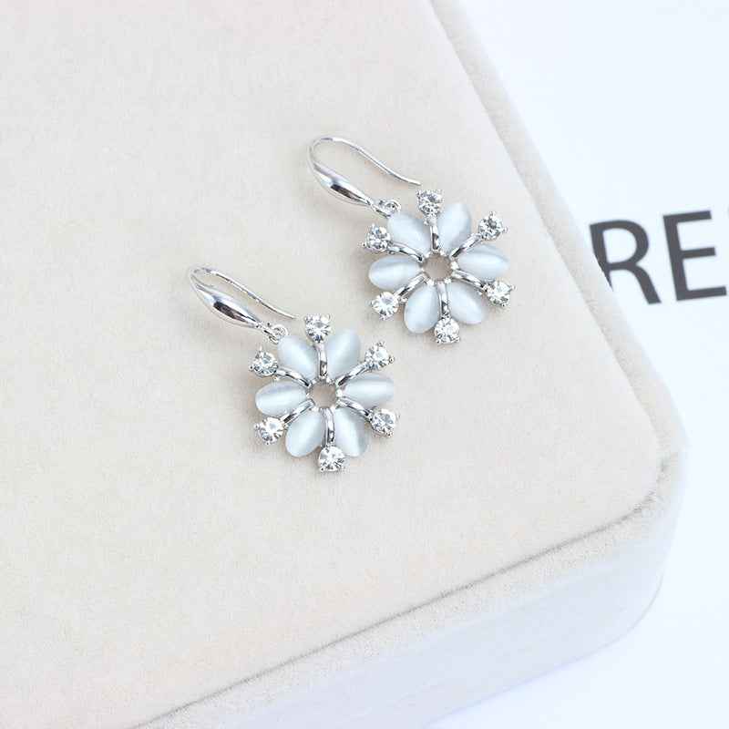 Gold-Plated Flower Earrings β Retro Floral Design with Simulated Gemstone & Rhinestone Drops, Korean-Inspired (Gold or Platinum)