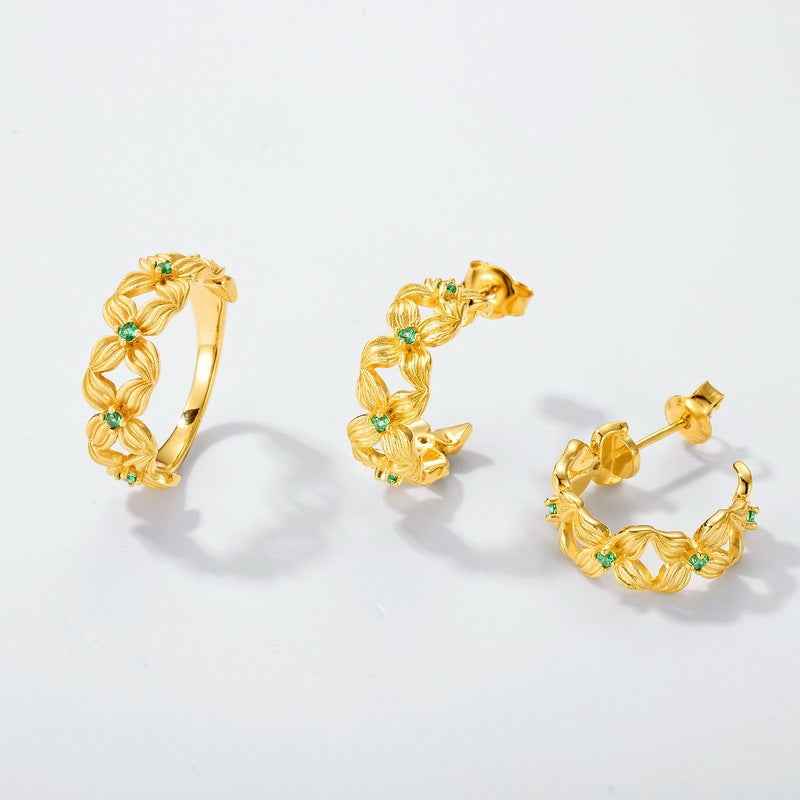 Delicate Petal Stud Earrings in 925 Sterling Silver with Gold-Plated Feminine Floral Design