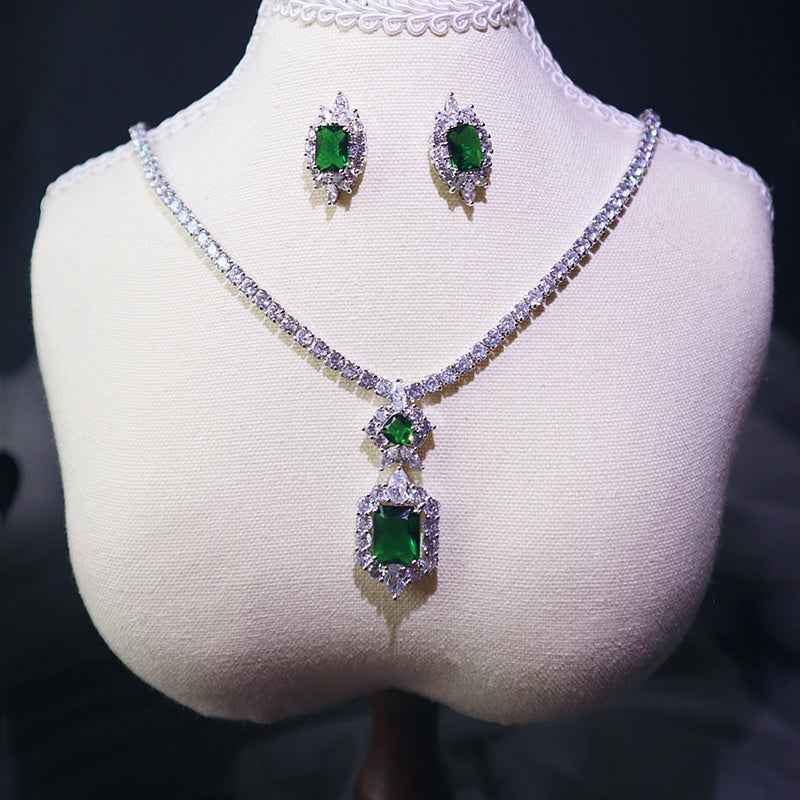 Dark Green Gemstone Jewelry Set – Elegant Simple Pendant Necklace & Matching Earrings