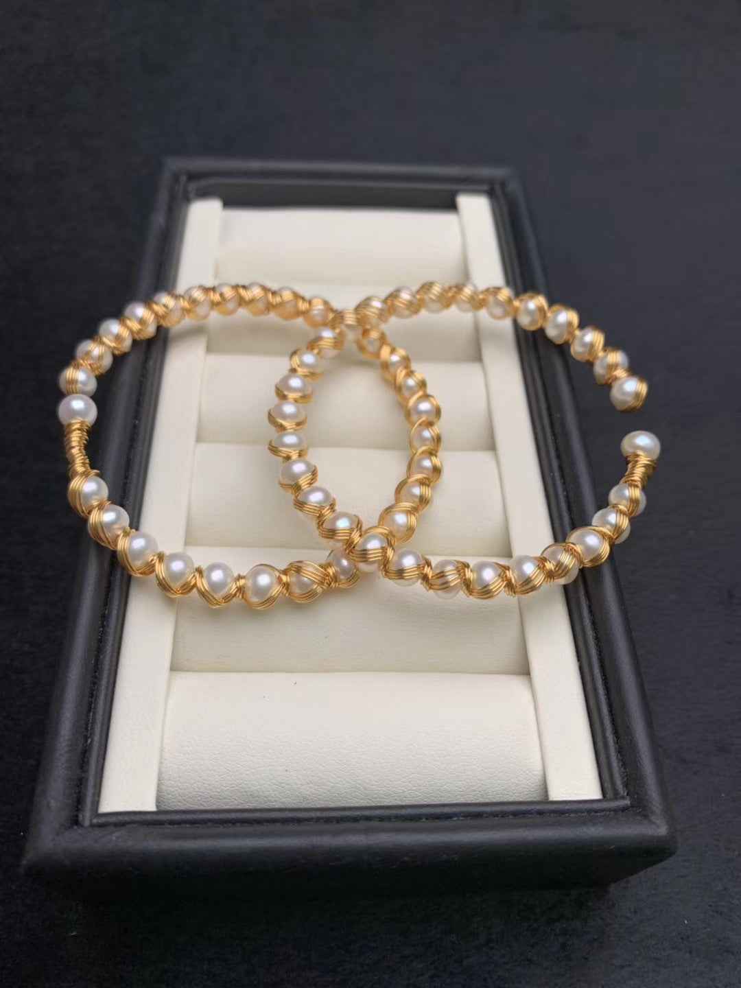 Rice Bead Pearl Bracelet - Elegant Design with Injection Gold, Individually Packaged
