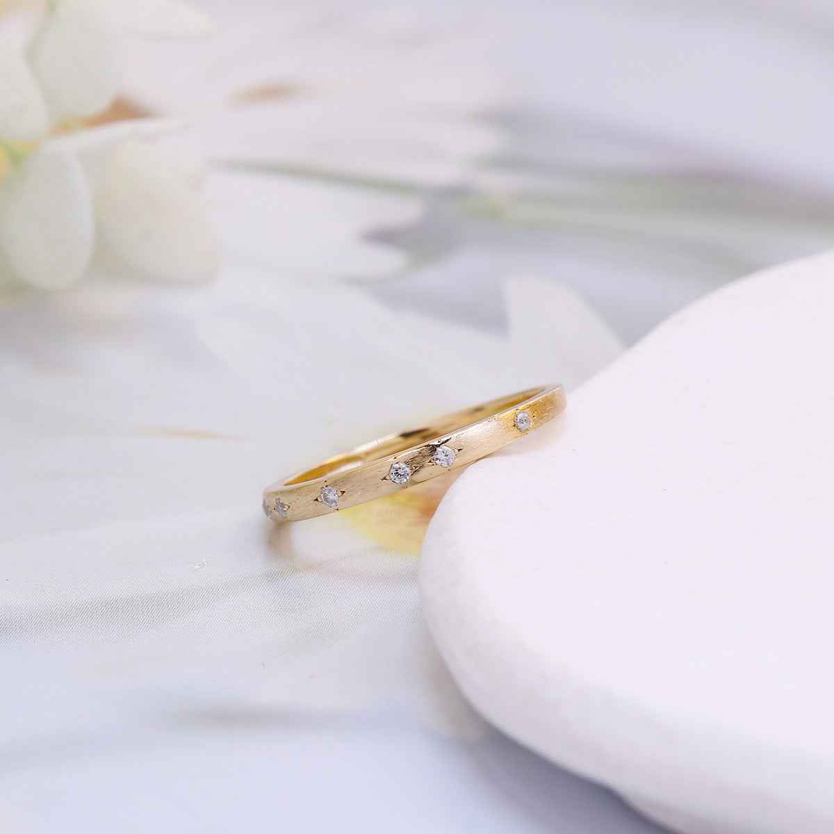 Starry Zircon Ring - Autumn S925 Silver-Plated Artsy Crystal Band | Affordable Luxury Celestial Jewelry for Women