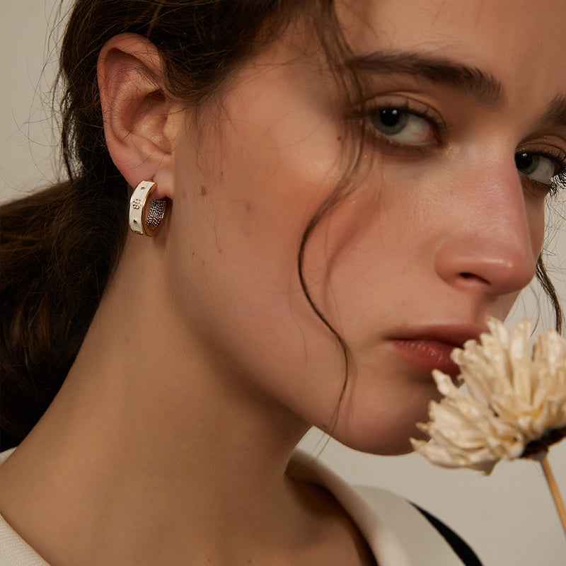 Light Luxury Enamel Earrings – S925 Sterling Silver Needle, Zinc Alloy Body, Modern Women's Jewelry