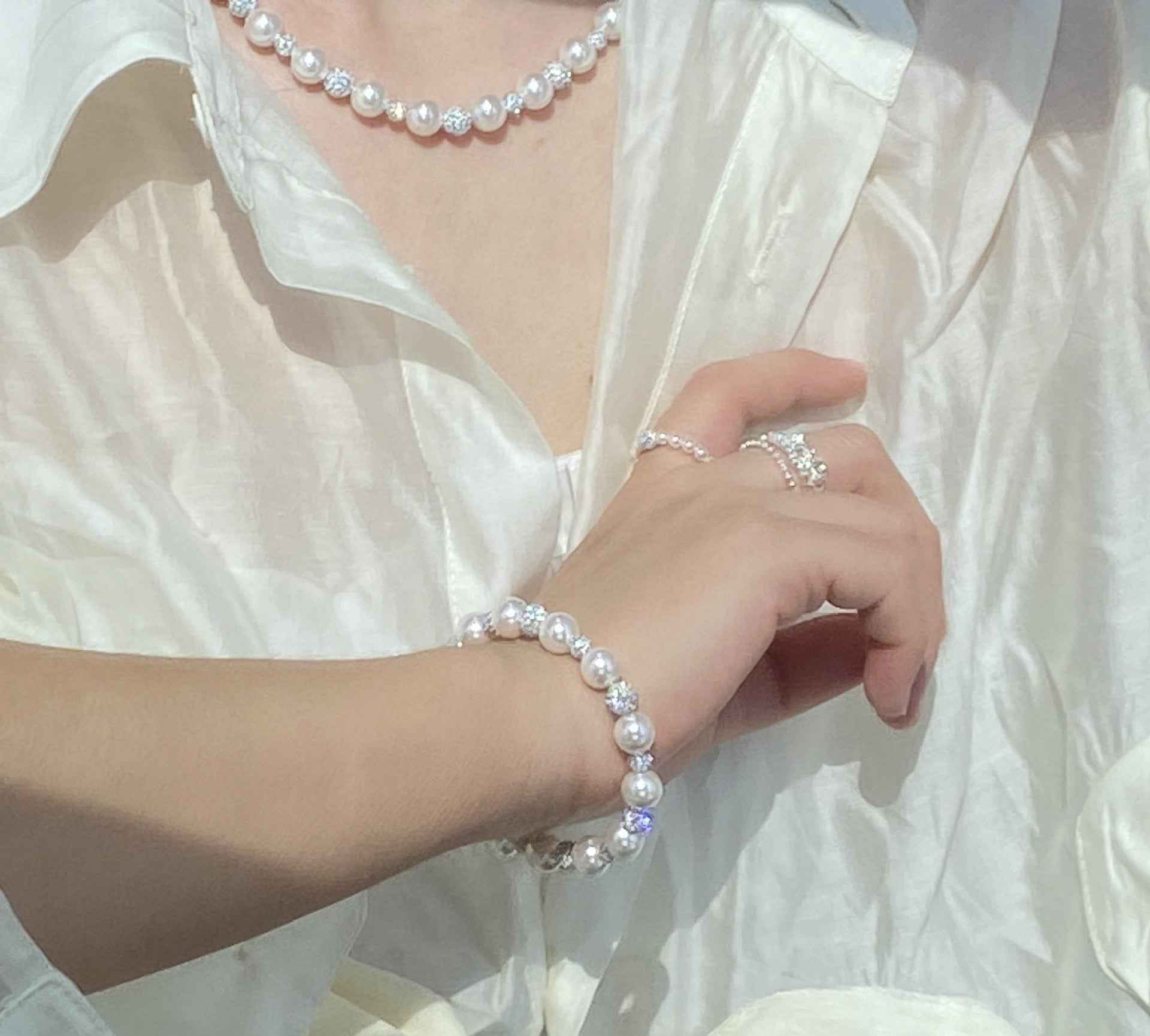 Geometric Silver Bracelet with Czech Diamond and Shijia Pearl - Elegant Gift in Multiple Lengths