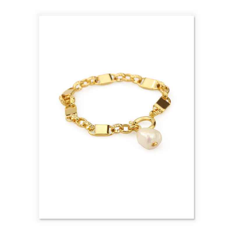 Chunky Gold Chain Bracelet with Natural Pearl Pendant - Trendy Geometric Statement Piece