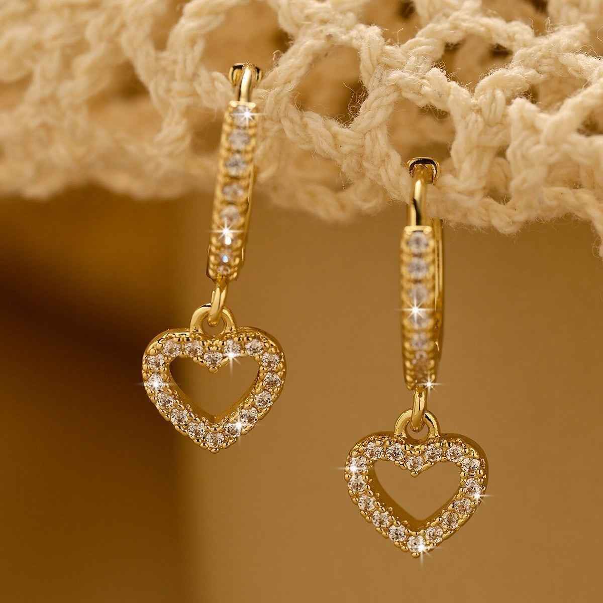 Retro Heart-Shaped Zircon Earrings in Gold or Silver – Korean Simple Style