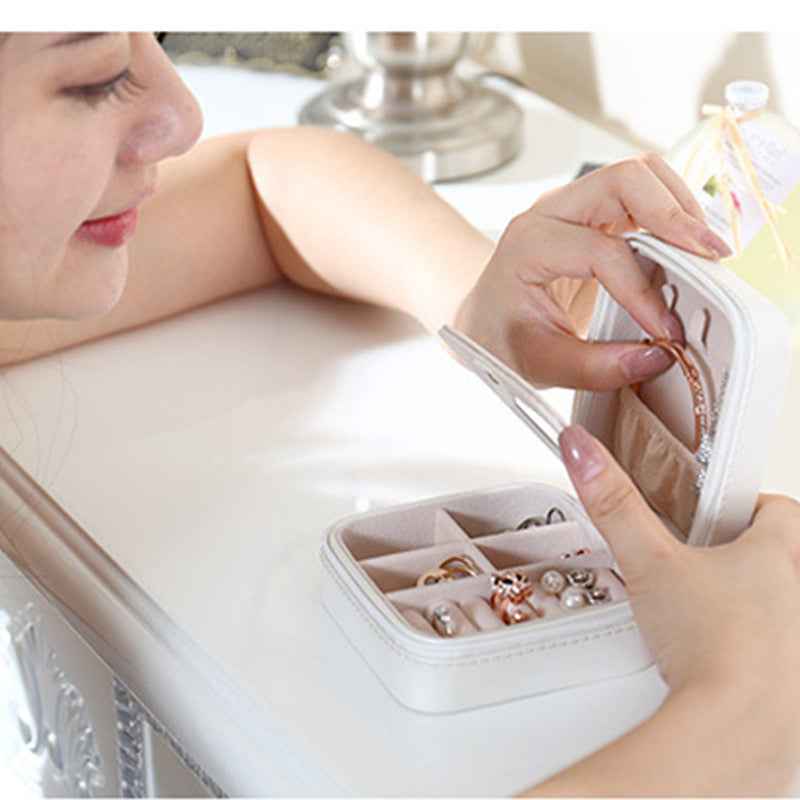 Leather Jewelry Box Organizer – Compact Hard Case for Travel & Gifts in Snake/Plain Pattern