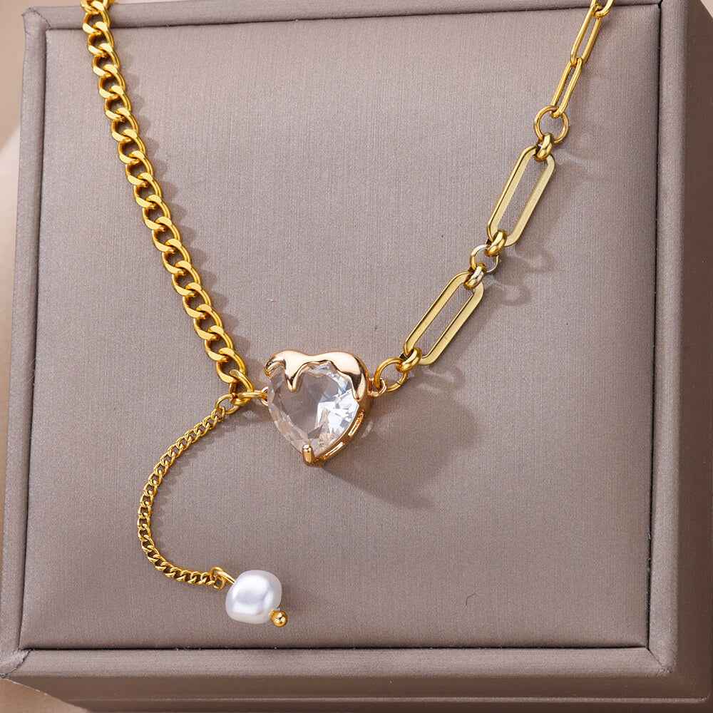 Eternal Heart Necklace - Stunning Zirconia Pendant for Timeless Elegance