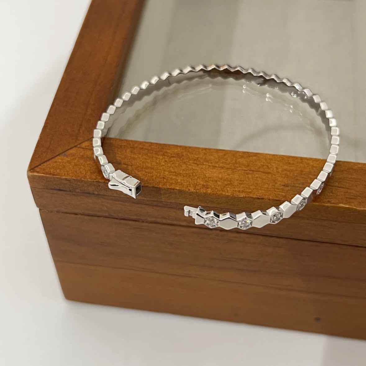 Honeycomb Moissanite Bracelet – Luxury Egg-Shaped Design in Sterling Silver (Available in Multiple Sizes & Finishes)
