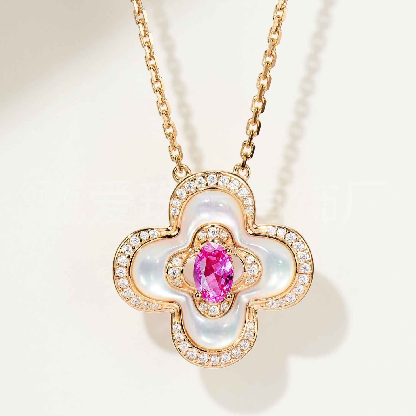 Clover Corundum Pendant Necklace in Rose Gold or White Gold Plated 925 Silver – Geometric Niche Design