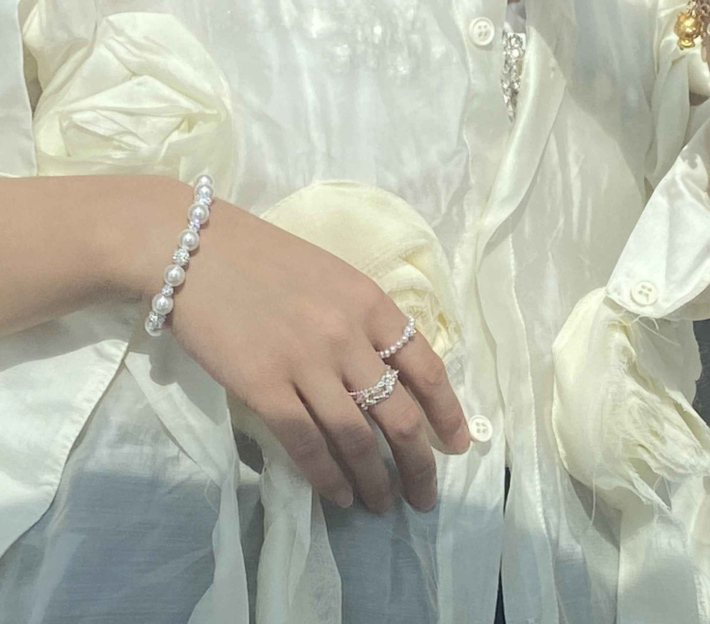 Geometric Silver Bracelet with Czech Diamond and Shijia Pearl - Elegant Gift in Multiple Lengths