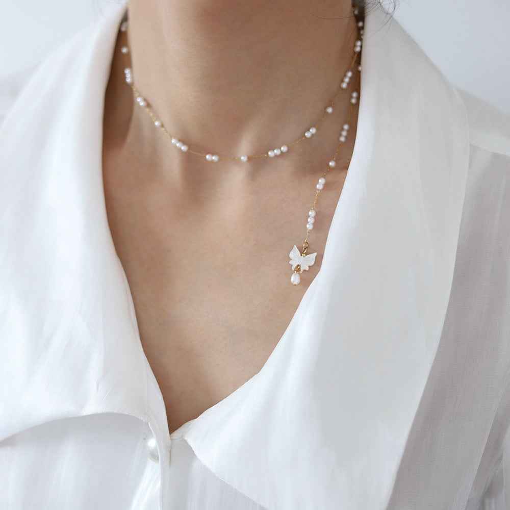 Natural Freshwater Pearl Butterfly Necklace – Elegant Shell Design with Twist Chain