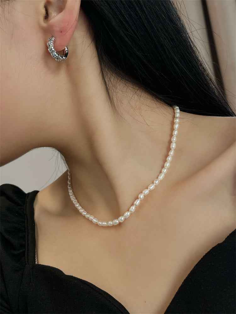 Mother-of-Pearl Pendant Necklace - Gold-Plated Hearts & Drops Motif with Adjustable Chain