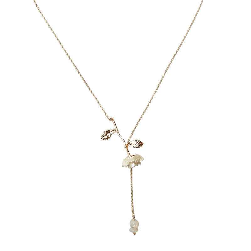 French Vintage Rose Necklace – Gold-Plated 925 Silver, Resin & Shell in Romantic Boutique Style