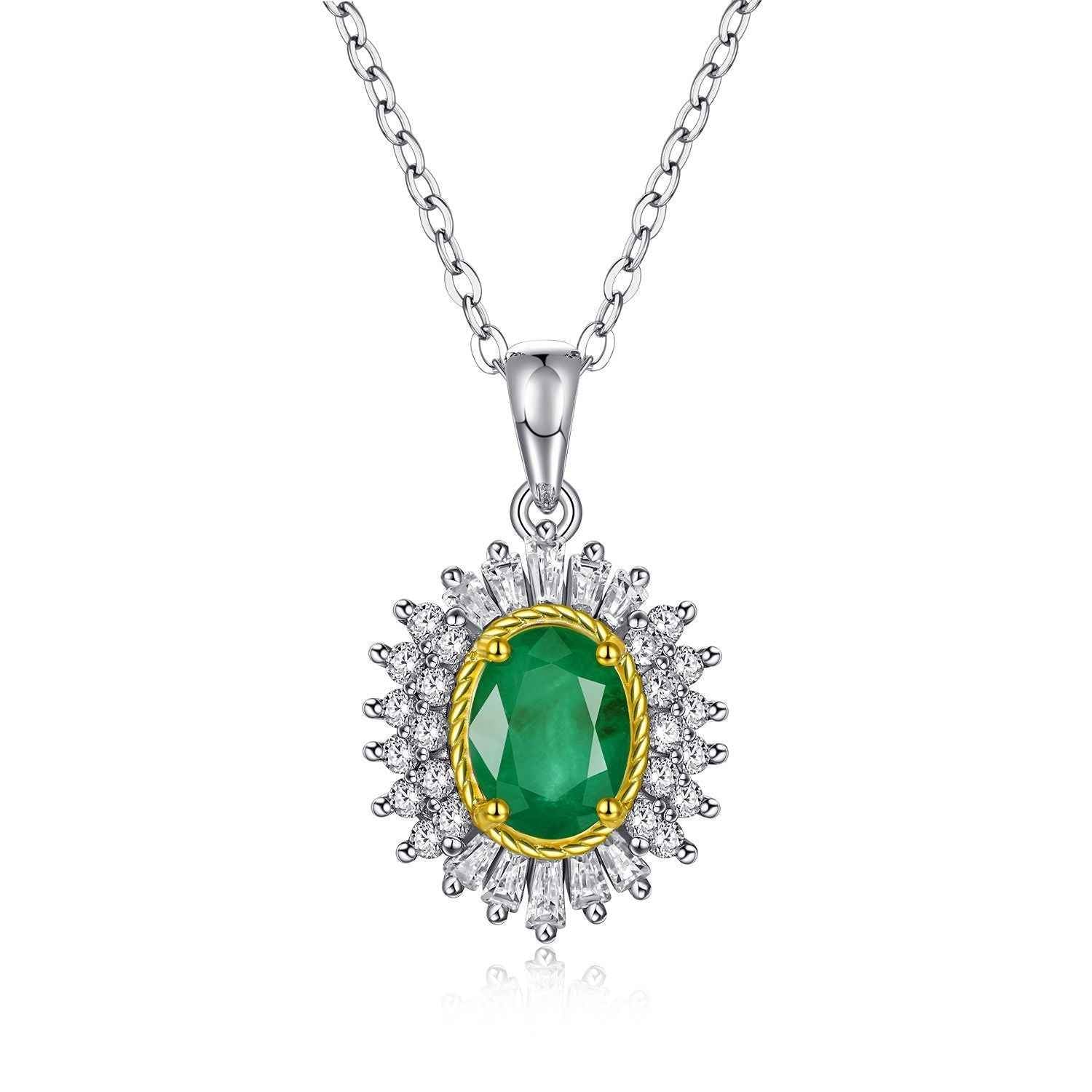 Two-Tone Emerald Diamond Necklace for Elegant Style and Timeless Appeal