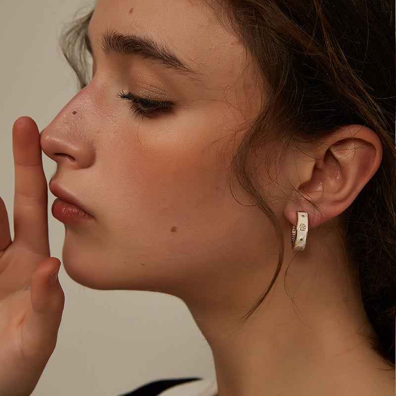 Light Luxury Enamel Earrings – S925 Sterling Silver Needle, Zinc Alloy Body, Modern Women's Jewelry