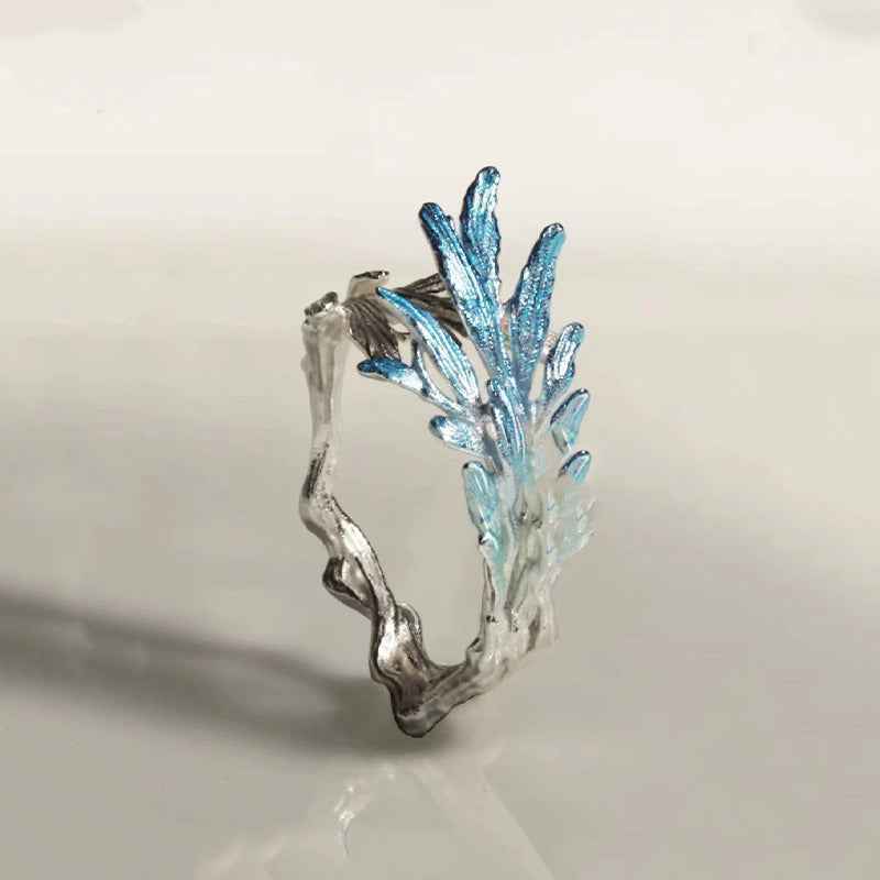 Adjustable Flower Leaf Ring – Unisex Botanical Jewelry for Nature Lovers