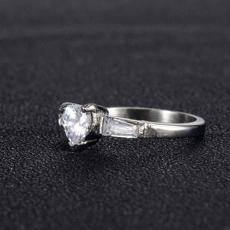 Heart-Shaped Diamond Accent Ring in Stainless Titanium Steel with Platinum Inlay | Women's Sparkling Jewelry for European & American Styles