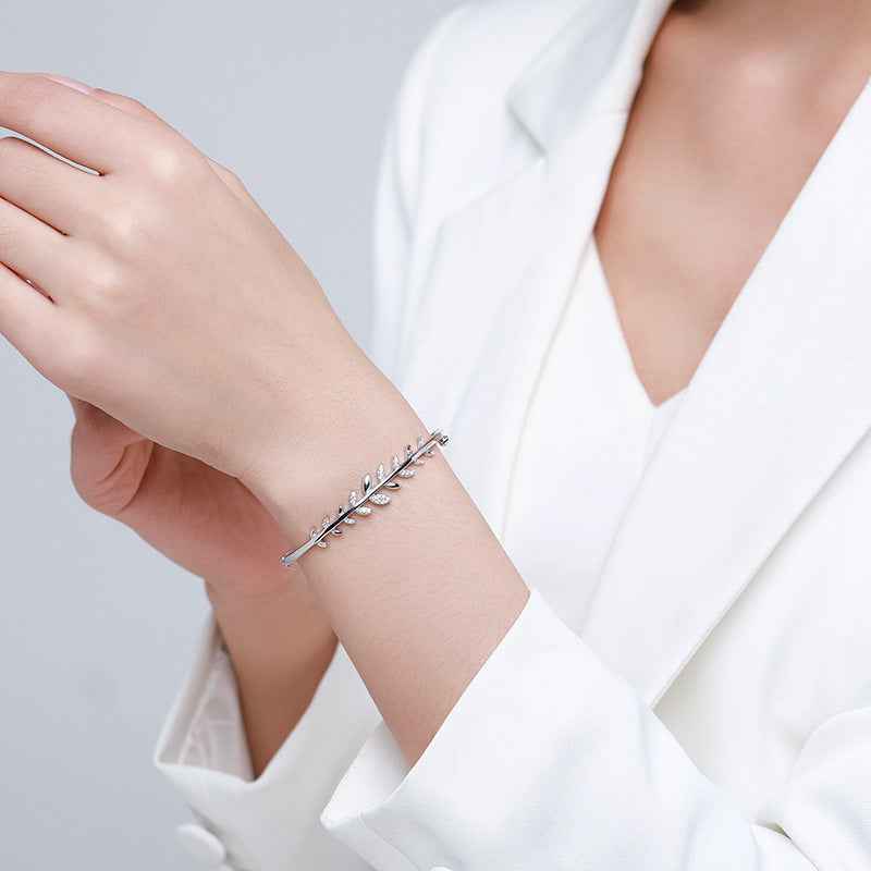 Leaf Open-Ended Bracelet – S925 Sterling Silver, Seiko Precision, Three Lengths