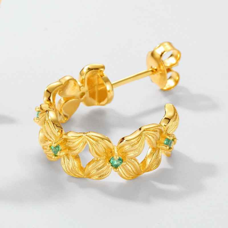 Delicate Petal Stud Earrings in 925 Sterling Silver with Gold-Plated Feminine Floral Design