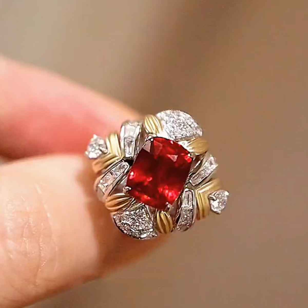 Geometric Quadrilateral Ring in S925 Sterling Silver with Yellow & White Gold Finish - Unisex Affordable Luxury Jewelry