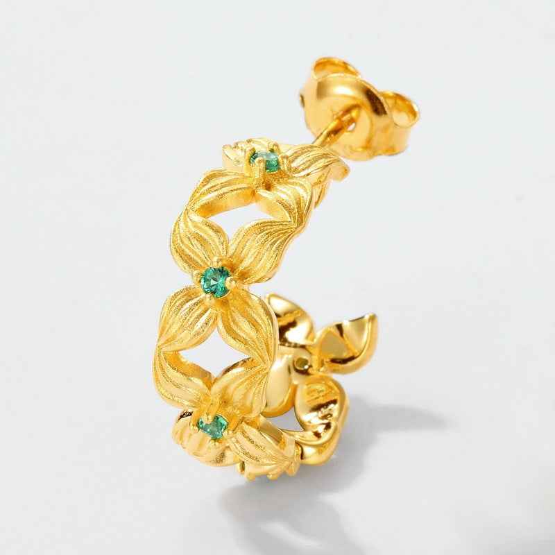 Delicate Petal Stud Earrings in 925 Sterling Silver with Gold-Plated Feminine Floral Design
