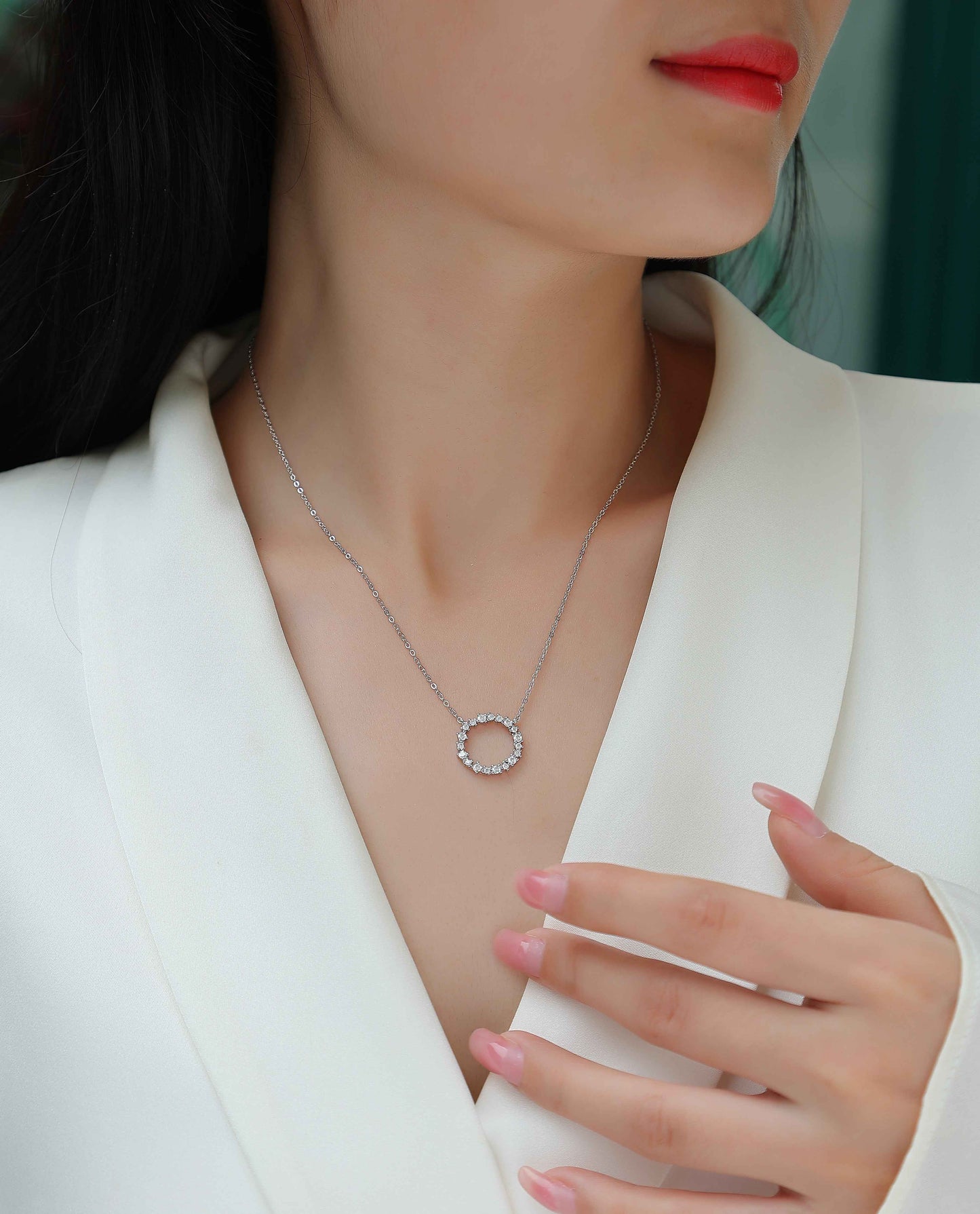 Crystal Wreath Eternity Pendant - Exquisite Crystal Eternity Pendant Jewelry