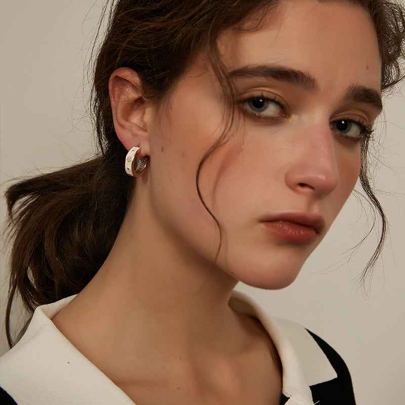 Light Luxury Enamel Earrings – S925 Sterling Silver Needle, Zinc Alloy Body, Modern Women's Jewelry