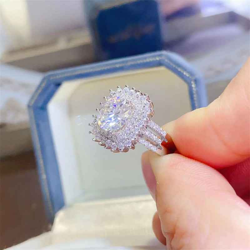 2 Carat Moissanite Ring – Elegant 925 Sterling Silver Engagement Ring for Women