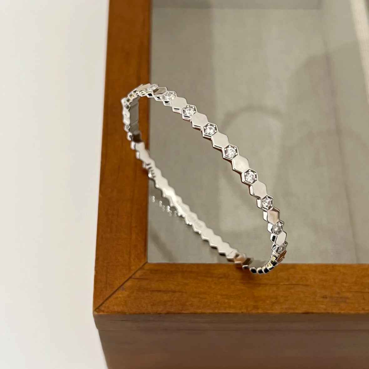 Honeycomb Moissanite Bracelet – Luxury Egg-Shaped Design in Sterling Silver (Available in Multiple Sizes & Finishes)