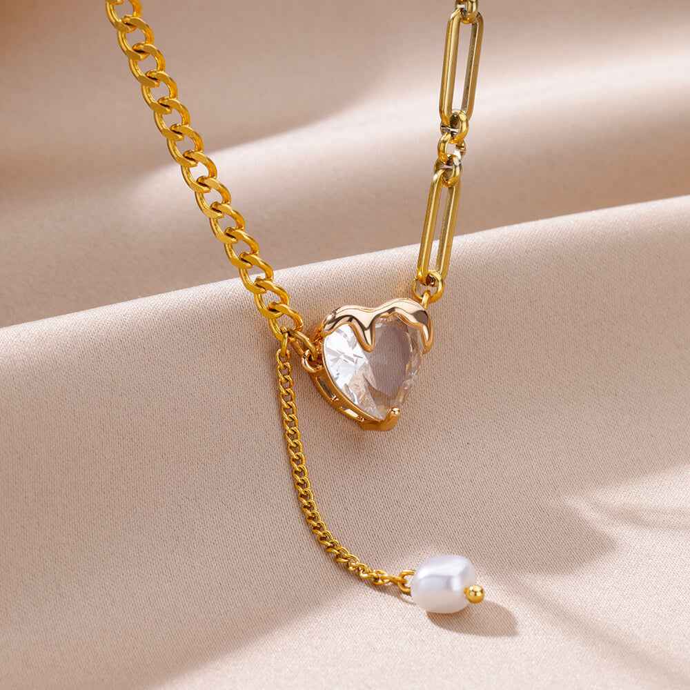 Eternal Heart Necklace - Stunning Zirconia Pendant for Timeless Elegance