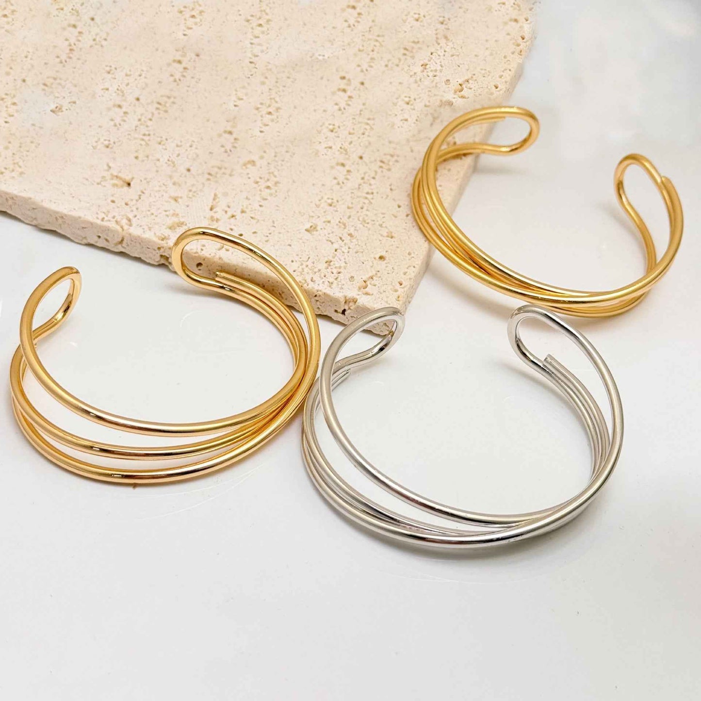Minimalist Geometric Bracelet – European/American Style in Gold or Silver Electroplated