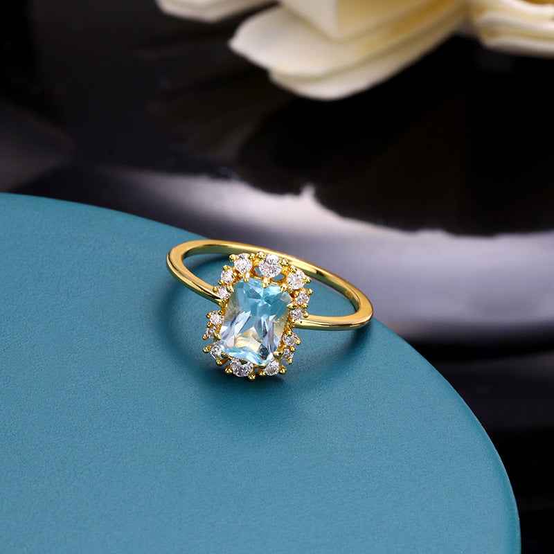 Simple Temperament Sky Blue Topaz Ring - 925 Sterling Silver Geometric Light Luxury Jewelry for Women