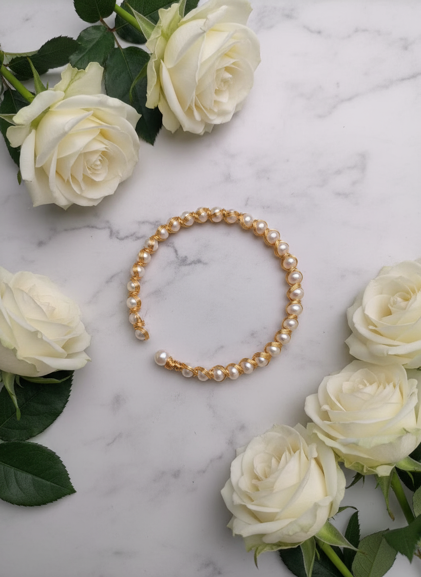 Rice Bead Pearl & Injection Gold Bracelet – Simple Elegant Design, Individually Packaged - Eterna