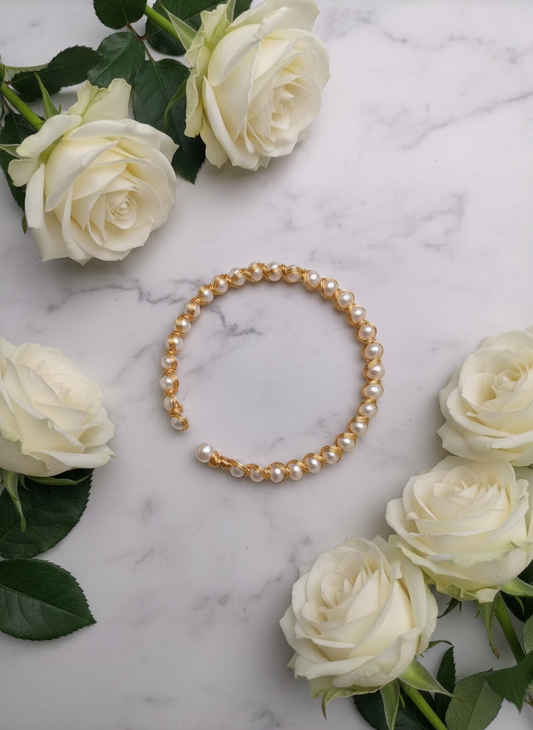 Rice Bead Pearl & Injection Gold Bracelet – Simple Elegant Design, Individually Packaged - Eterna